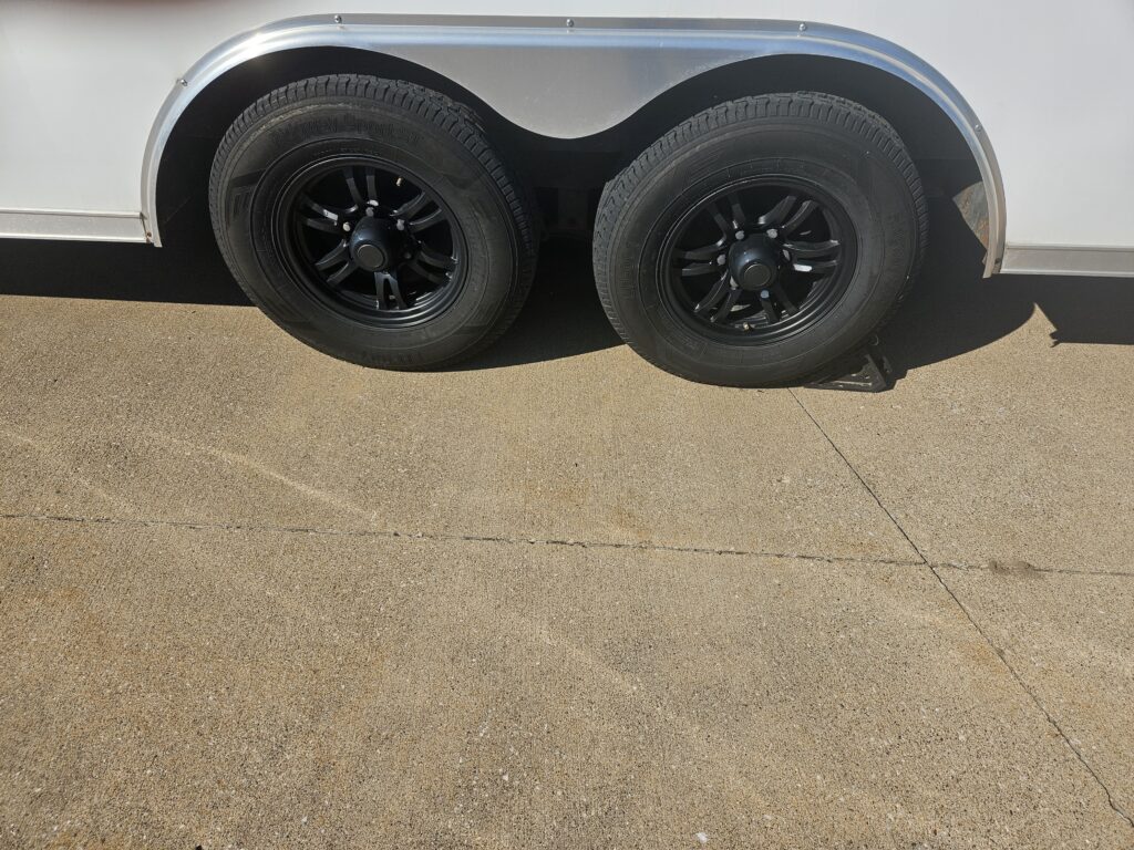 1000008853