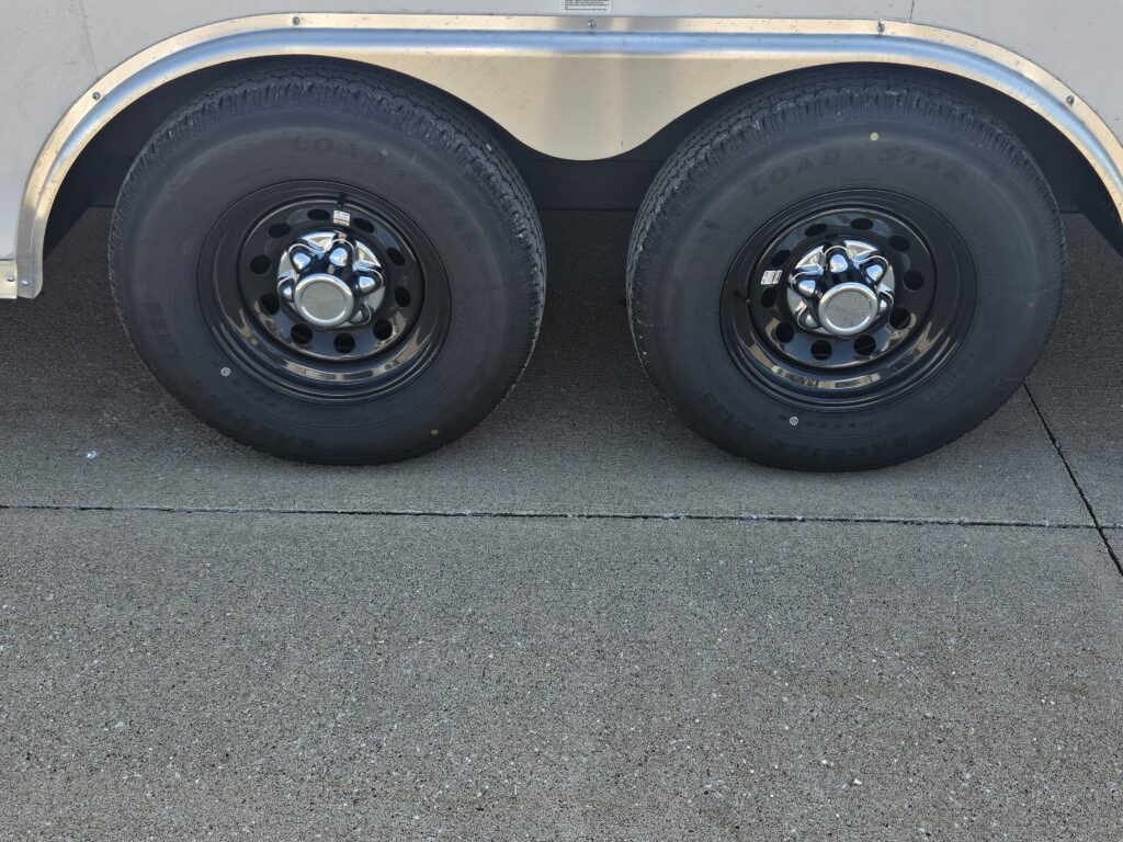 1000010083