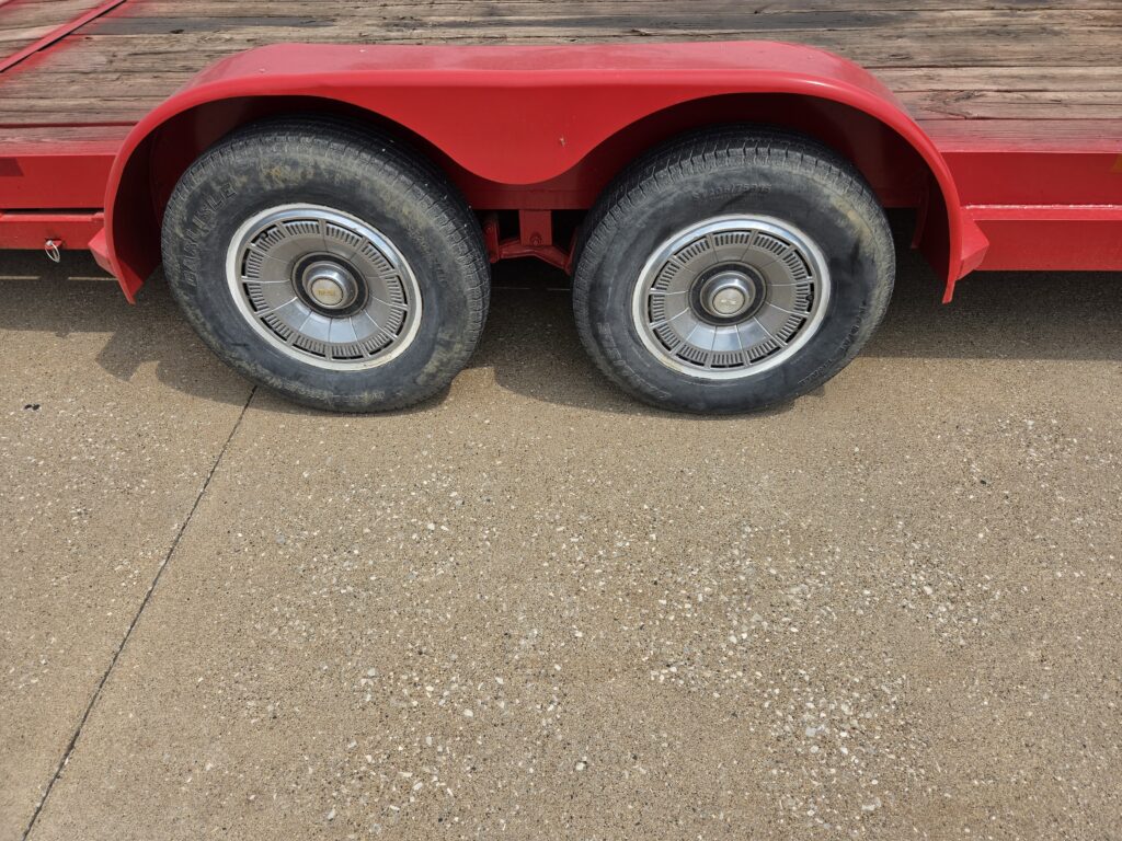 725