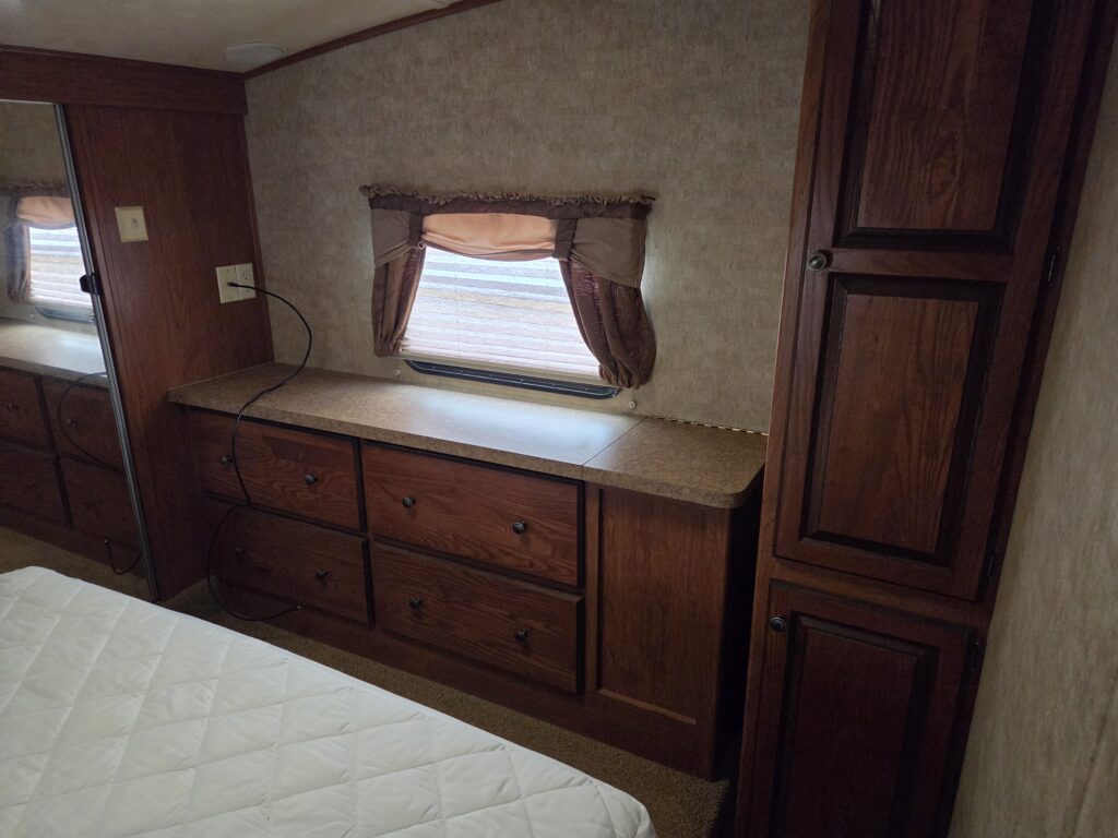 2347